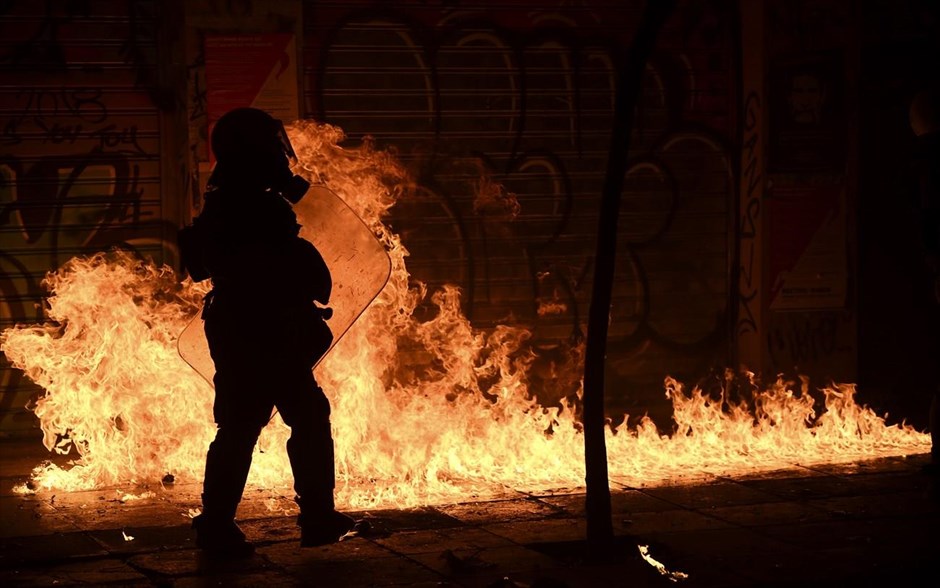 Πολυτεχνείο- εορτασμός- πορεία- Αθήνα- επεισόδια. 