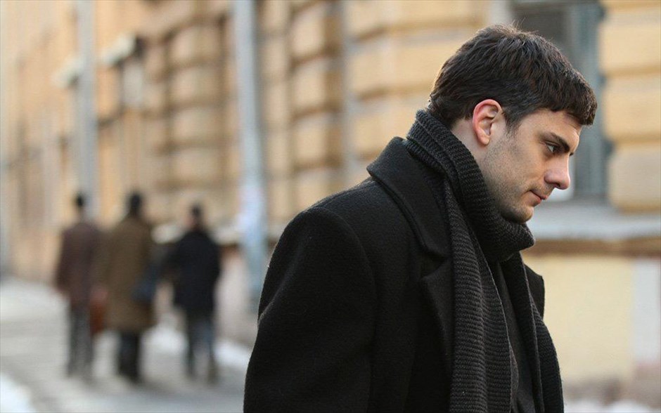  Εξόριστος Συγγραφέας. Η βιογραφική ταινία του Αλεξέι Γκερμάν Τζούνιορ -που συμμετείχε στο επίσημο Διαγωνιστικό Τμήμα του 68ου Διεθνούς Φεστιβάλ Κινηματογράφου του Βερολίνου-&nbsp;παρουσιάζει έξι ημέρες από τη ζωή του σπουδαίου Ρώσου συγγραφέα Σεργκέι Ντοβλάτοβ, κατά τη δεκαετία του ’70 στην ΕΣΣΔ.