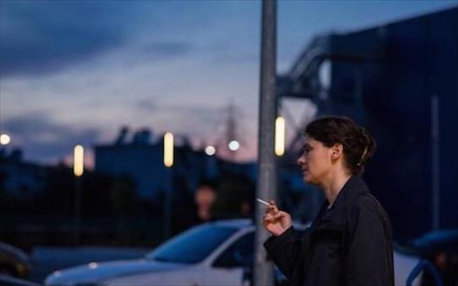 «Η δουλειά της». Το ελληνικό κοινωνικό δράμα, ντεμπούτο του Νίκου Labôt -που έκανε πρεμιέρα στο Φεστιβάλ του Τορόντο, ταξίδεψε και διακρίθηκε στα Φεστιβάλ του κόσμου, ανάμεσά τους και στο Φεστιβάλ Θεσσαλονίκης όπου κέρδισε το Βραβείο Γυναικείας Ερμηνείας για τη συγκλονιστική Μαρίσσα Τριανταφυλλίδου- βασίζεται σε αληθινή ιστορία.
&nbsp;