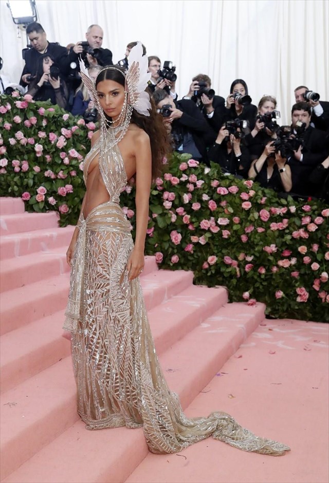 Met Gala 2019. Emily Ratajkowski