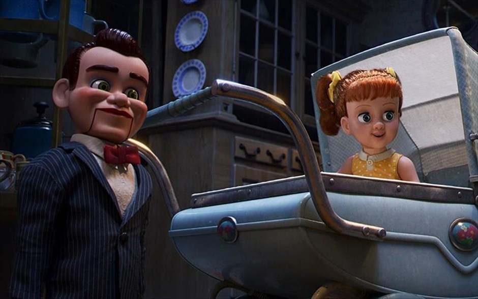 «Toy Story 4» . Στην τέταρτη ιστορία για τα παιχνίδια της Pixar, ο Γούντι και οι υπόλοιποι ήρωες ζουν πλέον με τη μικρή Μπόνι. Μια ημέρα ένα νέο παιχνίδια κάνει την εμφάνισή του.
