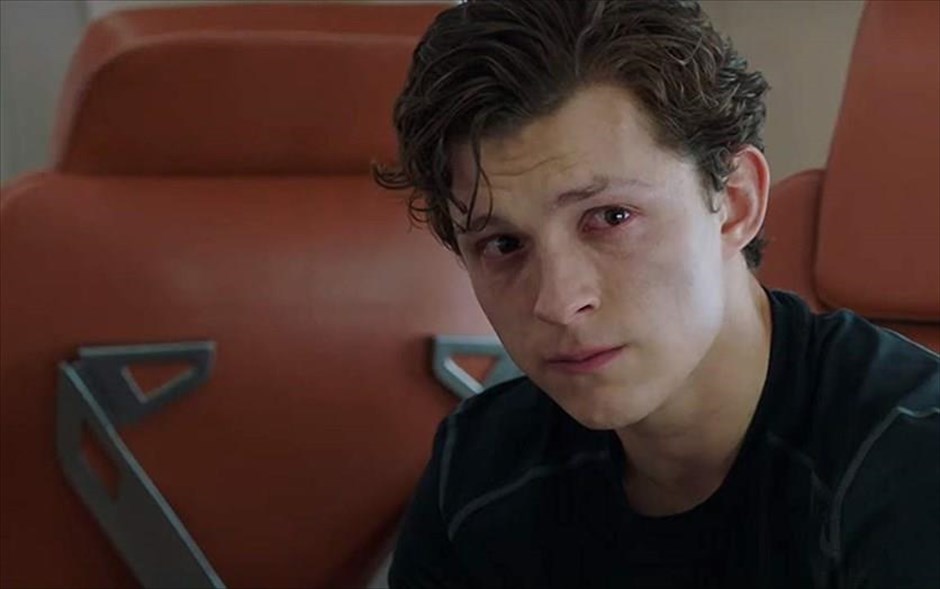 Spider-Man: Μακριά από τον Τόπο του. Ο Spider-Man επιστρέφει στην ταινία του Τζο Βατς που συνεχίζει και ολοκληρώνει την τρίτη φάση του κινηματογραφικού σύμπαντος της Marvel.&nbsp; Μετά τα γεγονότα των τελευταίων «Εκδικητών»,&nbsp;ο Πίτερ Πάρκερ προσπαθεί να ισορροπήσει ψυχολογικά ενώ ετοιμάζεται για σχολική εκδρομή στη Βενετία. Εκεί, είναι αποφασισμένος να κερδίσει την κοπέλα των ονείρων του.