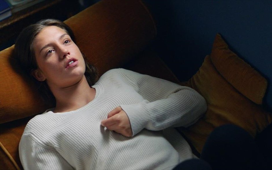 Sex και Ψυχανάλυση. H Ζιστίν Τριέτ σκηνοθετεί ένα λαμπερό καστ με τους Βιρζινί Εφιρά, Αντέλ Εξαρχόπουλος και Γκασπάρ Ουλιέλ σε μια πειραγμένη ιστορία... ψυχανάλυσης, η οποία είχε επίσημη συμμετοχή στο Φεστιβάλ Καννών.