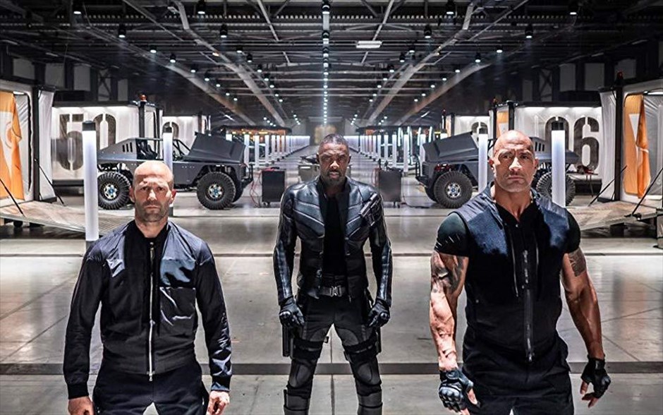 Fast & Furious: Hobbs & Shaw. Ο Χομπς και ο Σο (Ντουέιν Τζόνσον και Τζέισον Στέιθαμ) είναι οι άσπονδοι φίλοι που θα αναγκαστούν να παραμερίσουν τις διαφορές τους και να συμφωνήσουν σε μια άβολη συνεργασία για το γενικότερο καλό.&nbsp;