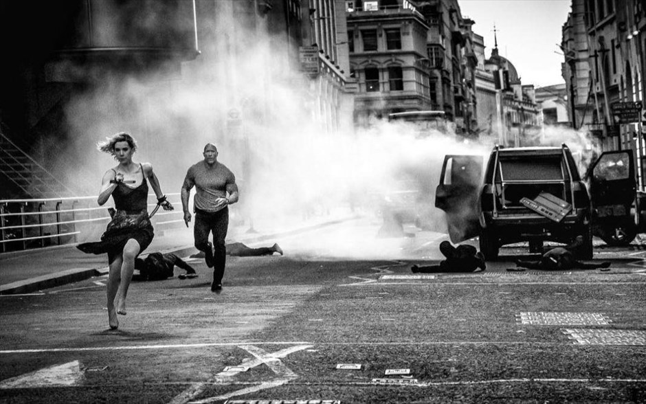 Fast & Furious: Hobbs & Shaw. Ο Χομπς και ο Σο (Ντουέιν Τζόνσον και Τζέισον Στέιθαμ) είναι οι άσπονδοι φίλοι που θα αναγκαστούν να παραμερίσουν τις διαφορές τους και να συμφωνήσουν σε μια άβολη συνεργασία για το γενικότερο καλό.&nbsp;