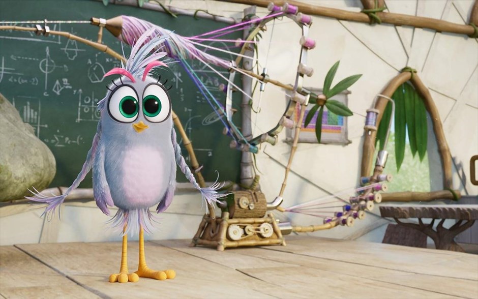 Angry Birds: Η Ταινία 2. Στη δεύτερη κινηματογραφική εξόρμηση των Angry Birds, με την υπογραφή του Θούροπ βαν Όρμαν, τα θυμωμένα πουλιά που δεν πετάνε και τα κακόβουλα πράσινα γουρούνια αντιμετωπίζουν μία κοινή απειλή που βάζει σε κίνδυνο τα νησιά τους.&nbsp;