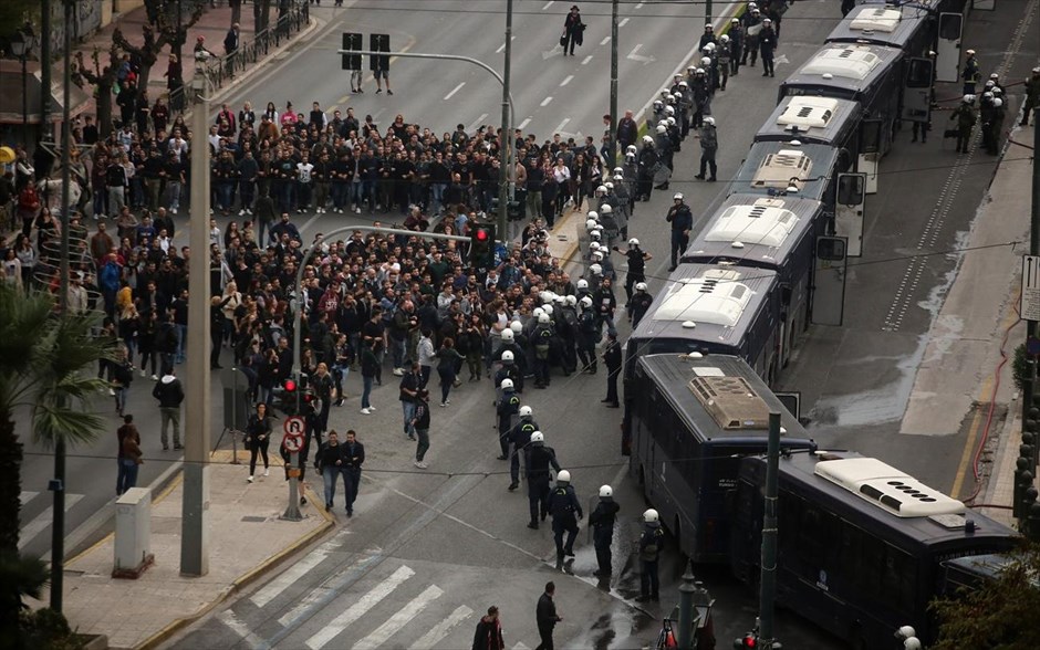 Πολυτεχνείο - Πορεία - Αμερικάνικη πρεσβεία. 