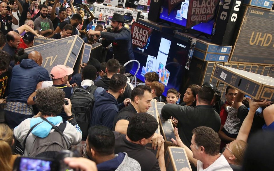 Black Friday στο Σάο Πάολο. Ανταγωνισμός για μια τηλεόραση στην Βραζιλία