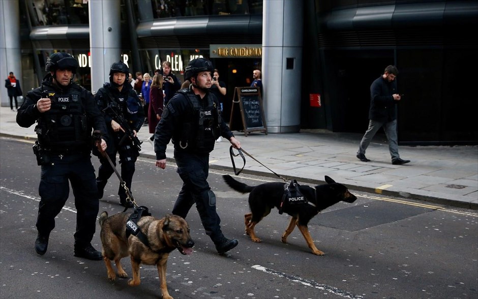 Λονδίνο-Επίθεση-Αστυνομία. 