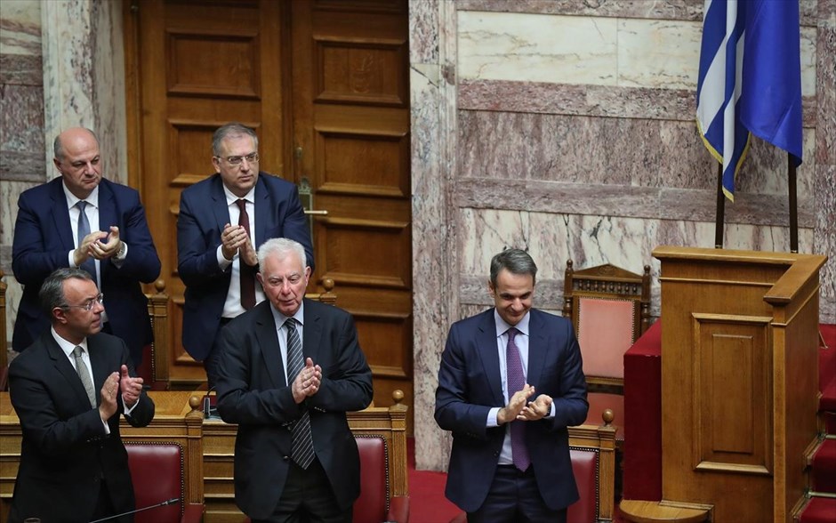 Σακελλαροπούλου- ψηφοφορία- Βουλή. 