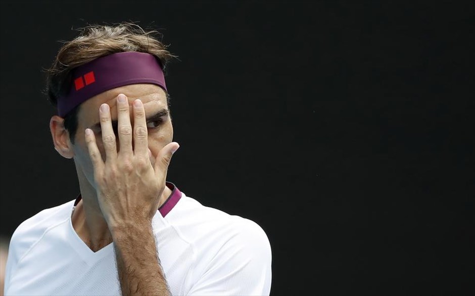 Προκρίθηκε ο Φέντερερ στα ημιτελικά του Australian Open. Ο Ρότζερ Φέντερερ&nbsp;έσωσε επτά match points του Τένις Σάντγκρεν και στο τέλος νίκησε τον Αμερικανό με 6-3, 2-6, 2-6, 7-6/8, 6-3 ύστερα από 3,5 ώρες αγώνα, προκρίθηκε στα ημιτελικά του Australian Open και θα παίξει με το νικητή του ζεύγους&nbsp;Τζόκοβιτς-Ράονιτς.