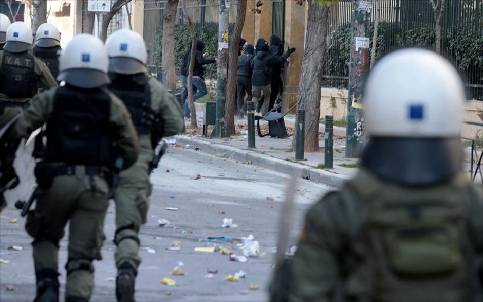 February best. 25 Φεβρουαρίου 2020:&nbsp;Επεισόδια στην οδό Πατησίων έξω από την ΑΣΟΕΕ.&nbsp;