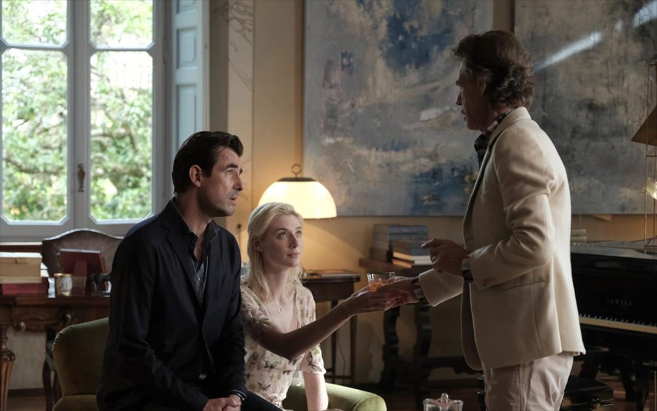 «Διαρρήκτης Υψηλής Τέχνης». Η ταινία που έκλεισε το Φεστιβάλ Βενετίας το 2019, παρουσιάζει την κλοπή ενός πολύτιμου πίνακα ζωγραφικής. Κλες Μπανγκ, Ελίζαμπεθ Ντεμπίκι, Ντόναλντ Σάδερλαντ και ο θρυλικός τραγουδιστής των Rolling Stones Μικ Τζάγκερ, πρωταγωνιστούν σε ένα στιλάτο θρίλερ μυστηρίου, με τον Ιταλό σκηνοθέτη Τζουζέπε Κατοπόντι πίσω από την κάμερα.
