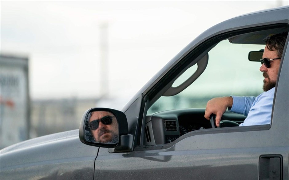 «Έκρηξη Θυμού». Στο περιπετειώδες θρίλερ του Ντέρικ Μπόρτε, πρωταγωνιστεί ο Ράσελ Κρόου που υποδύεται τον θυμωμένο άντρα της ιστορίας, ο οποίος δεν είναι ο άνθρωπος που &nbsp;θα ήθελε κανείς να εκνευρίσει στον αυτοκινητόδρομο. Όταν μια μητέρα (Κάρεν Πιστόριους) πατάει την κόρνα της την λάθος στιγμή σε ένα φανάρι, θα ανακαλύψει πόσο μακριά μπορεί να φτάσει η οργή του –η οργή ενός ανθρώπου που νιώθει αόρατος και που είναι αποφασισμένος να της διδάξει μερικά φονικά μαθήματα.