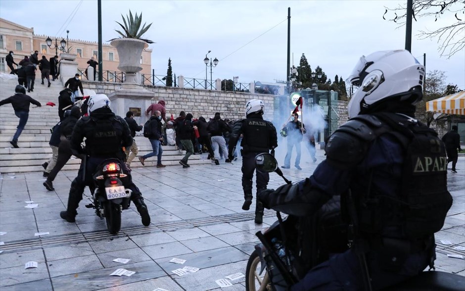 POY 2020. Η αστυνομία διαλύει συγκέντρωση αναρχικών για τα δώδεκα χρόνια απο την δολοφονία του Αλέξη Γρηγορόπουλου 