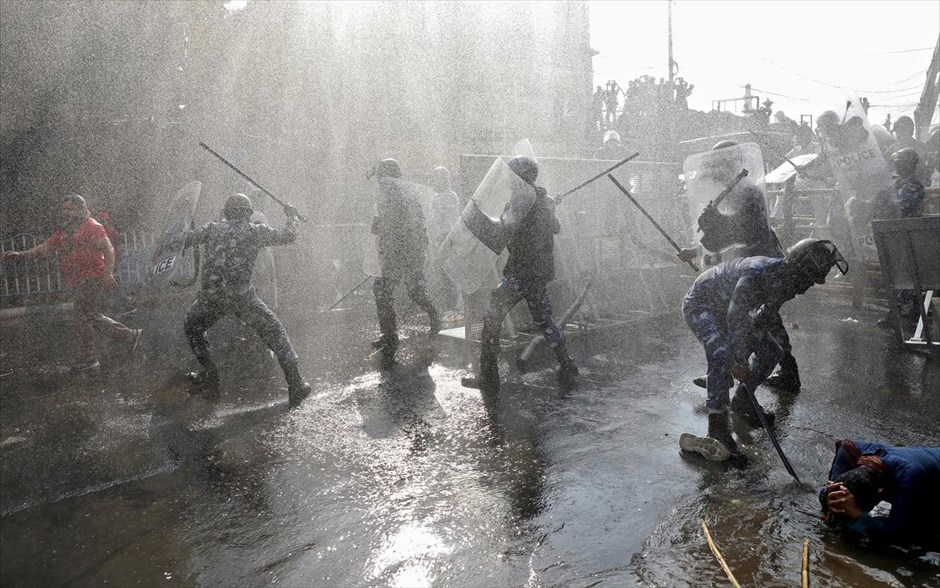 Η αστυνομία διέλυσε διαδήλωση φοιτητών στην Ινδία. Η αστυνομία διέλυσε διαδήλωση φοιτητών στην Ινδία