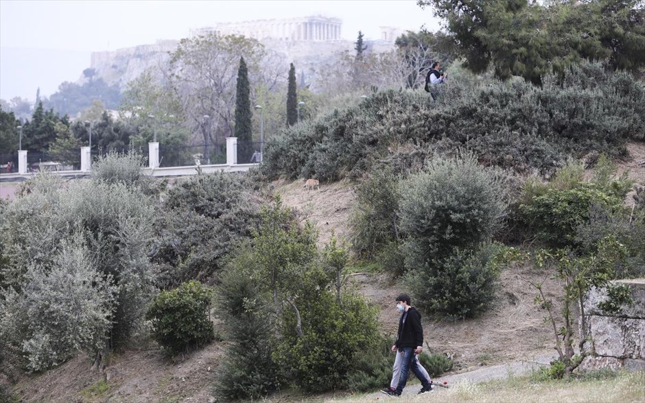 Στιγμιότυπο από τον αρχαιολογικό χώρο Κεραμικού. Στιγμιότυπο από τον αρχαιολογικό χώρο Κεραμικού την ημέρα δωρεάν εισόδου σε αρχαιολογικούς χώρους