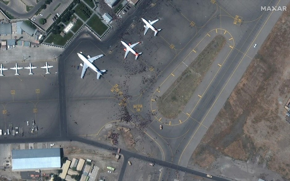 Καμπούλ αεροδρόμιο. 