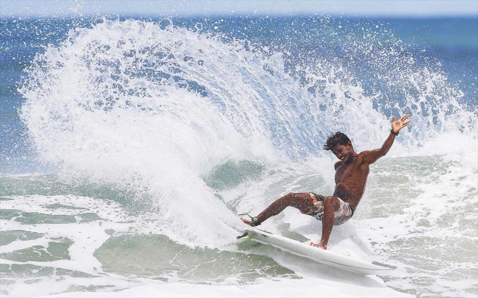 POY 2021. Σέρφερ στην παραλία Garza, στην επαρχία Guanacaste της Κόστα Ρίκα