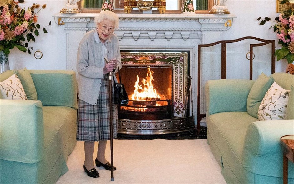 Επιδεινώθηκε η υγεία της βασίλισσας Ελισάβετ. Μεγάλη ανησυχία των γιατρών για την 96χρονη Ελισάβετ, η οποία βρίσκεται στο Κάστρο Μπαλμόραλ.