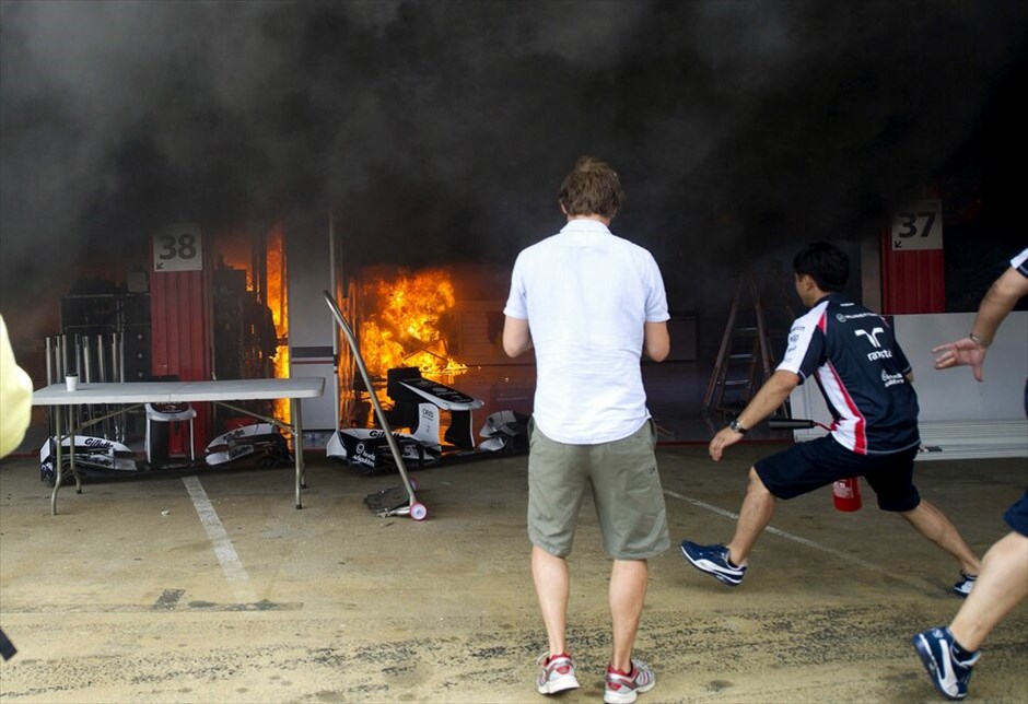 F1: Ανασκόπηση του 2012 #11. Σημαντική ήταν η καταστροφή που υπέστη το γκαράζ της Williams λόγω πουρκαγιάς που ξέσπασε λίγο μετά το τέλος του αγώνα στην πίστα της Καταλούνια. Από την φωτιά καταστράφηκε σημαντικό μέρος του τεχνικού εξοπλισμού της Βρετανικής ομάδας.