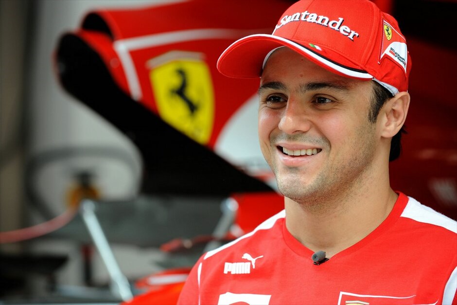 F1: Ανασκόπηση του 2012 #30. Στις 16 Οκτωβρίου ανακοινώθηκε η παραμονή του Φελίπε Μάσα για έναν ακόμη χρόνο στο Μαρανέλο. Ο Βραζιλιάνος πιλότος εξαργύρωσε με τον καλύτερο τρόπο την αγωνιστική του ανάκαμψη και υπέγραψε με την Ferrari μονοετές συμβόλαιο συνεργασίας. Μετά από αυτό θα μετράει ήδη οκτώ χρόνια παρουσίας στη Scuderia. FERRARI