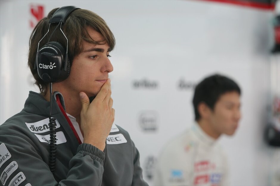 F1: Ανασκόπηση του 2012 #37. Στις 23 Νοεμβρίου η Sauber ανακοίνωσε ότι ο Εστεμπαν Γκουτιέρεζ θα είναι ο δεύτερος πιλότος της για το 2013. Η Ελβετική ομάδα έκανε γνωστό ότι ο νεαρός Μεξικάνος θα είναι ο teammate του Νίκο Χούλκενμπεργκ για την επόμενη χρονιά, αντικαθιστώντας τον Καμούι Κομπαγιάσι που τελικά έμεινε χωρίς ομάδα για την επόμενη χρονιά. Στην ουσία ο Γκουτιέρεζ πήρε προαγωγή καθώς καθώς φέτος εκτελούσε χρέη εφεδρικού πιλότου. SAUBER MOTORSPORT AG