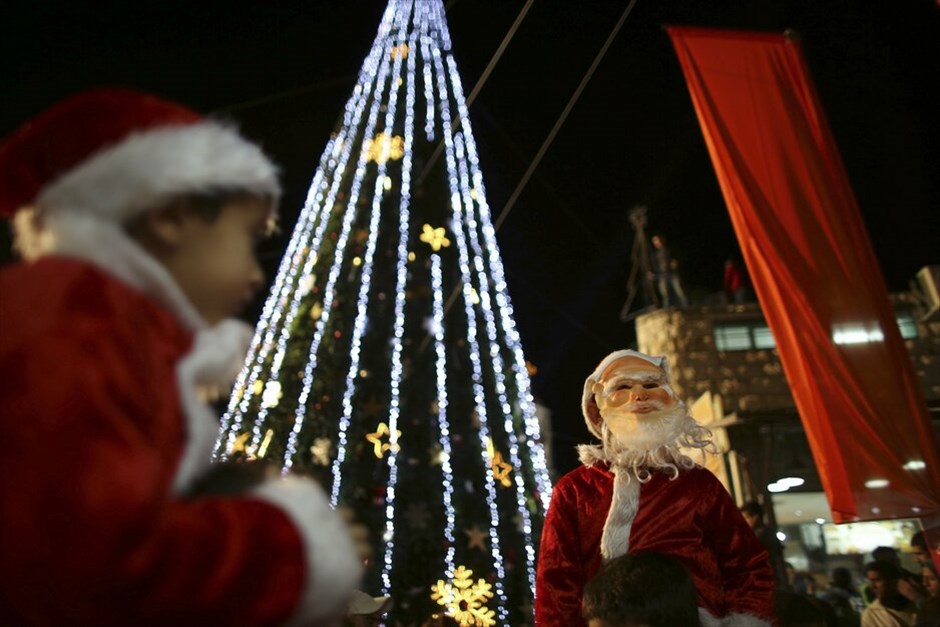 Χριστουγεννιάτικες στιγμές από όλον τον κόσμο #60. Φωταγώγηση του χριστουγεννιάτικου δέντρου στη Ναζαρέτ (Ισραήλ).