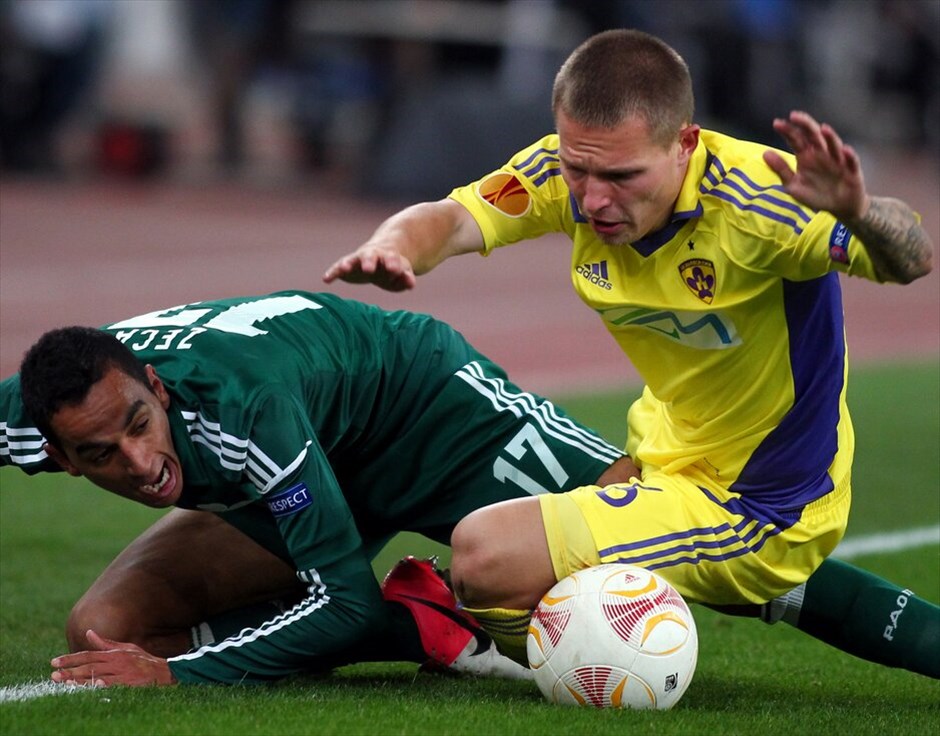 Europa League: Παναθηναϊκός - Μάριμπορ 1-0 #3. Διεκδίκηση της μπάλας από τους Ζέκα και Μίλετς.