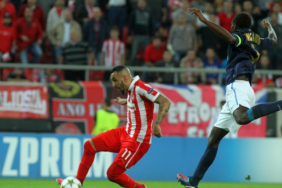 Champions League: Ολυμπιακός - Μονπελιέ 3-1 #3. Οπως και στον προηγούμενο αγώνα μεταξύ των δύο ομάδων, έτσι κι εδώ ο Κώστας Μήτρογλου βρήκε πάλι δίχτυα και πέτυχε το τρίτο γκολ του Ολυμπιακού.