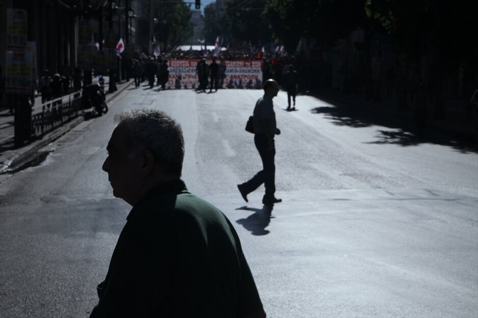 Συγκεντρώσεις και πορείες στο κέντρο της Αθήνας #34. Πορεία του ΠΑΜΕ.
