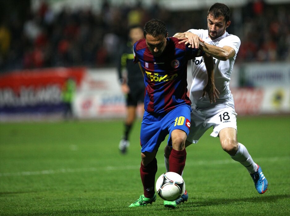 Σούπερ Λίγκα: Η όγδοη αγωνιστική #3. Στο 0-0 έμειναν Κέρκυρα και ΠΑΟΚ στο νησί των Φαιάκων, με τους γηπεδούχους να παραμένουν αήττητοι για τέταρτο ματς. Οκτώ βαθμοί είναι η συγκομιδή της ομάδας του Άκη Μάντζιου στις τελευταίες τέσσερις αγωνιστικές κι αν μη τι άλλο κανείς στο νησί του Ιονίου δεν θα πρέπει να αισθάνεται δυσαρεστημένος από αυτή. Ο «Δικέφαλος του Βορρά», που είχε την υπεροχή στο μεγαλύτερο διάστημα του αγώνα, δεν ήταν ουσιαστικός.