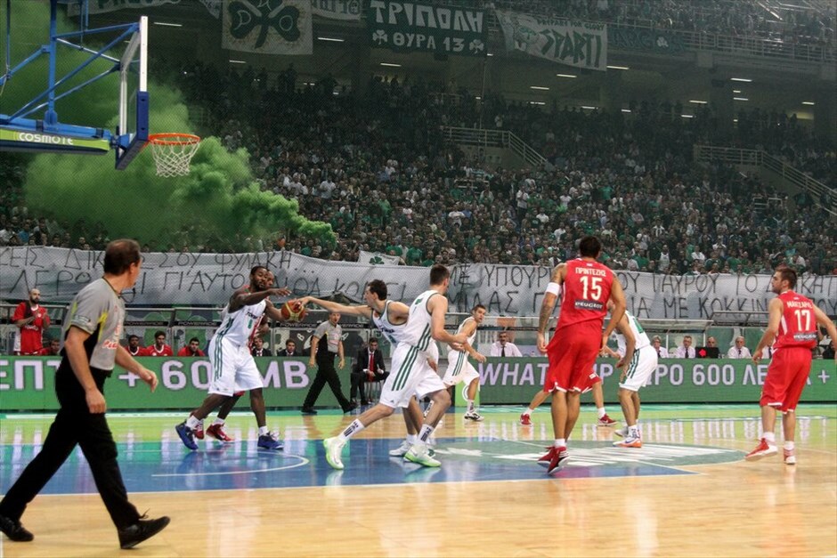 Α1 Μπάσκετ: Παναθηναϊκός - Ολυμπιακός 60 - 64 #18. Φάση από τον αγώνα.