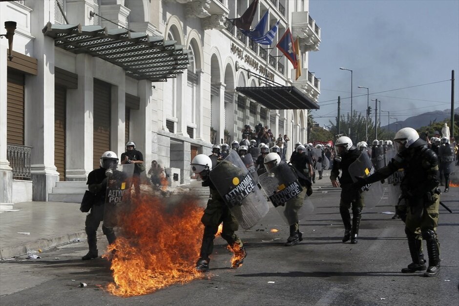Επεισόδια στο Σύνταγμα  #14. 