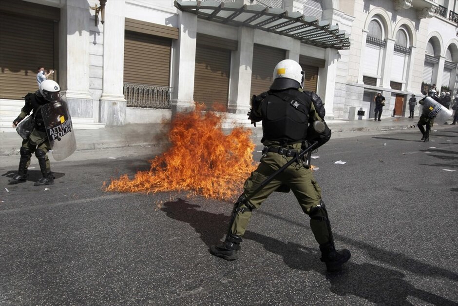 Επεισόδια στο Σύνταγμα  #17. 