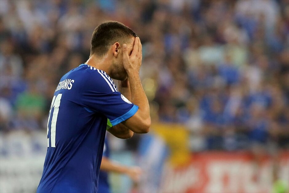 Προκριματικά Μουντιάλ 2014: Ελλάδα - Βοσνία 0-0 #8. Απογοητευμένος ο Κώστας Κατσουράνης λόγω χαμένης ευκαιρίας.