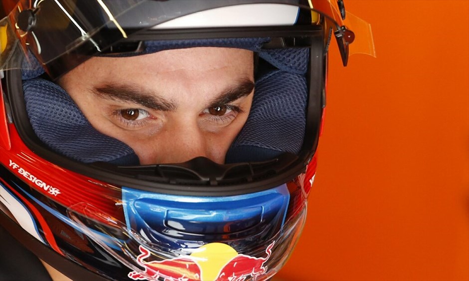 MotoGP: Οι ελεύθερες δοκιμές της Παρασκευής στην Ιαπωνία #6. Ο Ντάνι Πεντρόζα στα πιτς της Repsol Honda μετά το τέλος της δεύτερης περιόδου των ελεύθερων δοκιμών.