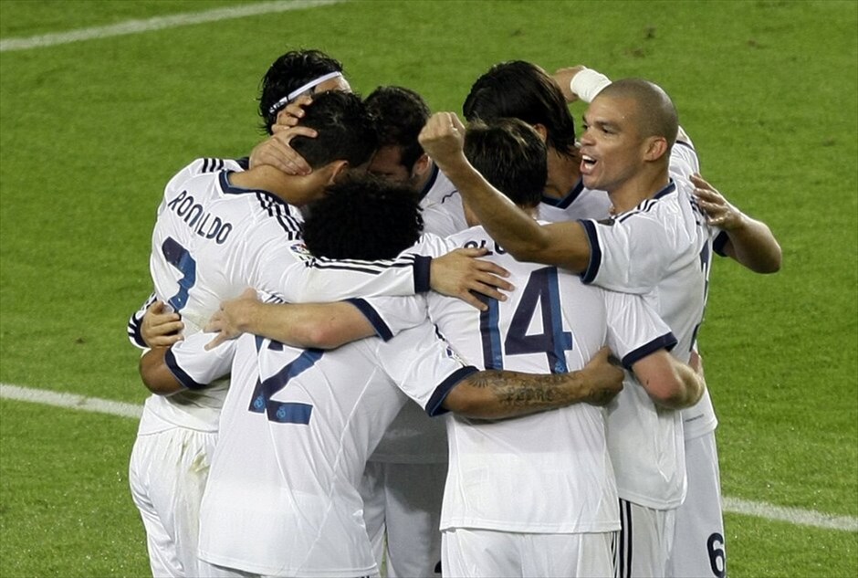 «El Clasico»: Μπαρτσελόνα - Ρεάλ Μαδρίτης 2-2 #4. Οι παίκτες της Ρεάλ πανηγυρίζουν το γκολ της ισοφάρισης στον αγώνα με την Μπαρτσελόνα.
