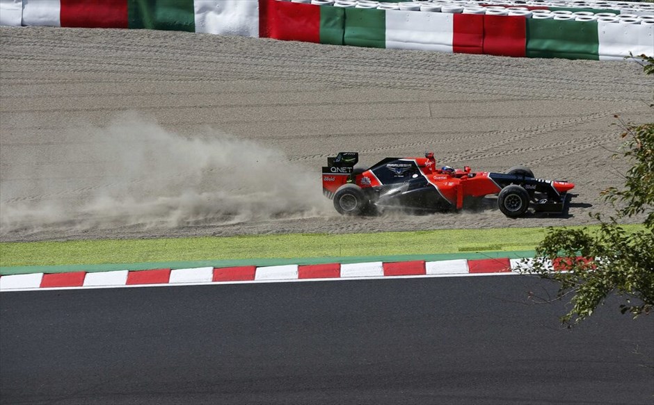 Formula 1: Οι ελεύθερες δοκιμές στο GP της Ιαπωνίας #1. Ο Τίμο Γκλοκ (Marussia) εκτός πίστας.