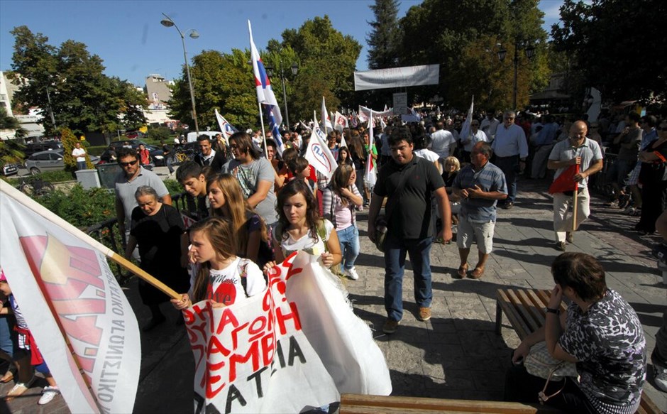 Συλλαλητήρια σε όλη την Ελλάδα  #28. Απεργιακή συγκέντρωση στα Τρίκαλα.