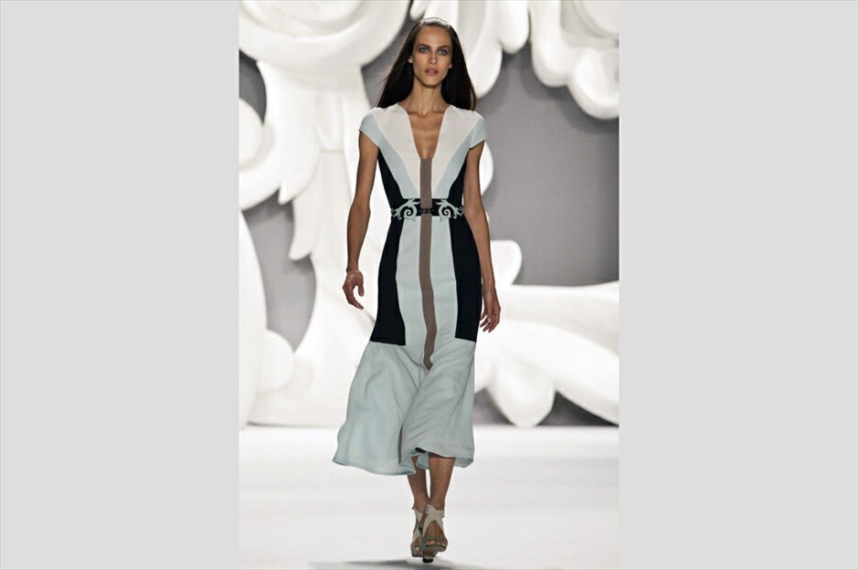 Νέα Υόρκη - Εβδομάδα Μόδας - Carolina Herrera #1. Στιγμιότυπα από την επίδειξη της συλλογής Ανοιξη–Καλοκαίρι 2013 του οίκου Carolina Herrera, στην Εβδομάδα Μόδας της Νέας Υόρκης.