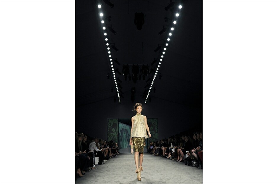 Νέα Υόρκη – Εβδομάδα Μόδας - Vera Wang #13. Στιγμιότυπα από την επίδειξη της συλλογής Ανοιξη–Καλοκαίρι 2013 της Vera Wang, στην Εβδομάδα Μόδας της Νέας Υόρκης.