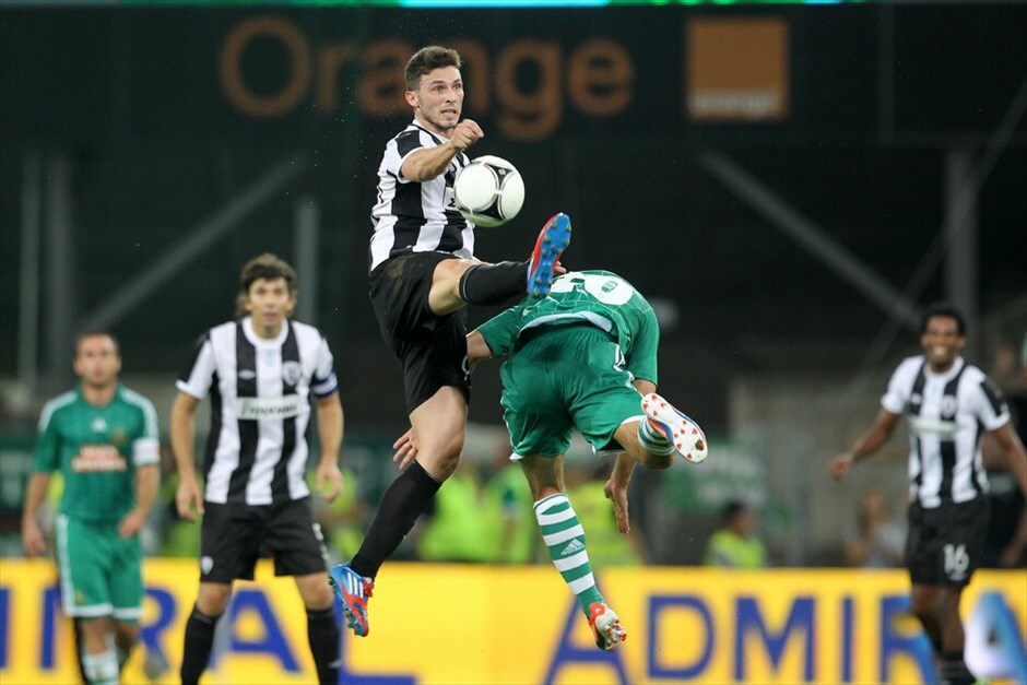 Europa League: Ραπίντ Βιέννης - ΠΑΟΚ 3-0 #3. Εκτός Ευρώπης έμεινε ο ΠΑΟΚ, που δεν μπόρεσε να εκμεταλλευτεί τη νίκη του επί της Ραπίντ Βιέννης στην Τούμπα (2-1). Οι Αυστριακοί επικράτησαν 3-0 στη ρεβάνς των πλέι οφ του Γιουρόπα Λιγκ και προκρίθηκαν στους ομίλους της διοργάνωσης.