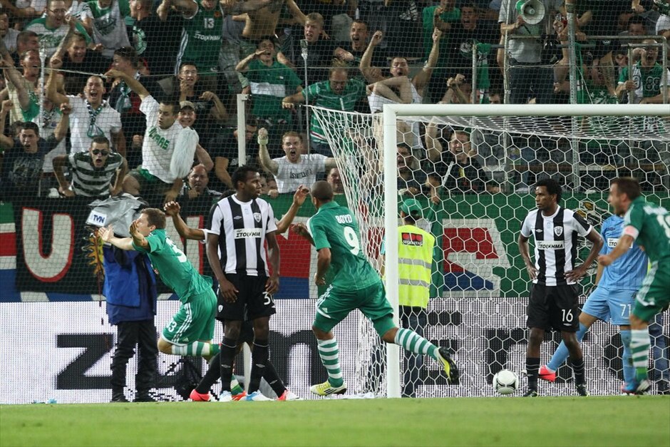 Europa League: Ραπίντ Βιέννης - ΠΑΟΚ 3-0 #4. Εκτός Ευρώπης έμεινε ο ΠΑΟΚ, που δεν μπόρεσε να εκμεταλλευτεί τη νίκη του επί της Ραπίντ Βιέννης στην Τούμπα (2-1). Οι Αυστριακοί επικράτησαν 3-0 στη ρεβάνς των πλέι οφ του Γιουρόπα Λιγκ και προκρίθηκαν στους ομίλους της διοργάνωσης.