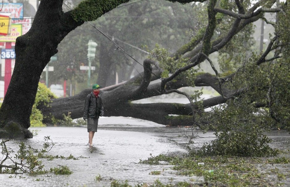O τυφώνας «Ισαάκ» πλήττει τις βόρειες ακτές του Κόλπου του Μεξικού (ανανέωση) #3. Νέα Ορλεάνη, Λουιζιάνα.