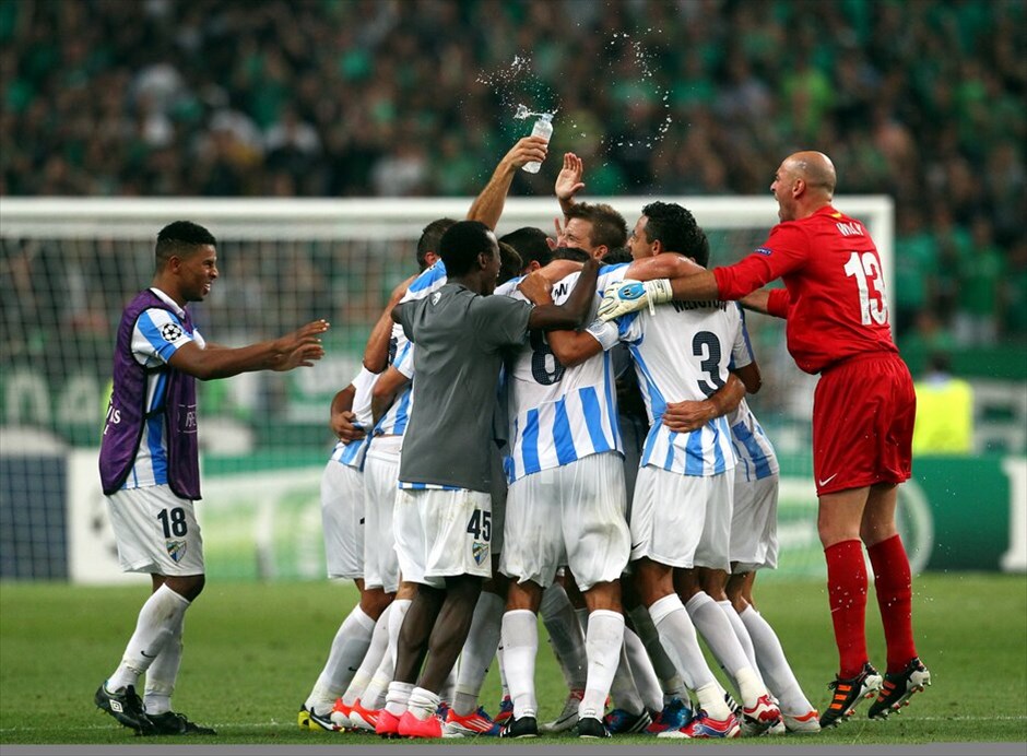 Champions Leaue: Παναθηναϊκός - Μάλαγα 0-0 #3. Στους ομίλους του Γιουρόπα Λιγκ θα συνεχίσει ο Παναθηναϊκός. Οι «πράσινοι» έμειναν στο 0-0 στη ρεβάνς των πλέι οφ του Τσάμπιονς Λιγκ με τη Μάλαγα κι έμειναν εκτός ομίλων της διοργάνωσης. Η ήττα με 2-0 την περασμένη Τετάρτη στο Ροσαλέδα αποδείχθηκε «βαριά» κι αξεπέραστη για το «τριφύλλι», που απόψε δεν ρίσκαρε όσο θα περίμεναν οι οπαδοί του και η Μάλαγα πήρε σχετικά εύκολα αυτό που ήθελε.