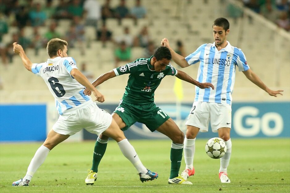 Champions Leaue: Παναθηναϊκός - Μάλαγα 0-0 #21. Στους ομίλους του Γιουρόπα Λιγκ θα συνεχίσει ο Παναθηναϊκός. Οι «πράσινοι» έμειναν στο 0-0 στη ρεβάνς των πλέι οφ του Τσάμπιονς Λιγκ με τη Μάλαγα κι έμειναν εκτός ομίλων της διοργάνωσης. Η ήττα με 2-0 την περασμένη Τετάρτη στο Ροσαλέδα αποδείχθηκε «βαριά» κι αξεπέραστη για το «τριφύλλι», που απόψε δεν ρίσκαρε όσο θα περίμεναν οι οπαδοί του και η Μάλαγα πήρε σχετικά εύκολα αυτό που ήθελε.