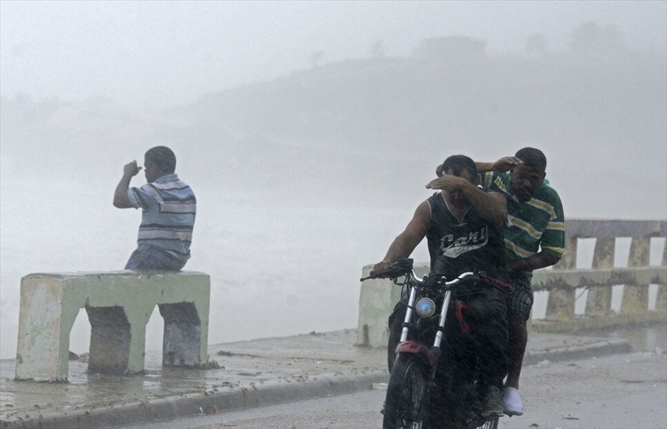 Το πέρασμα της τροπικής καταιγίδας Ισαάκ από την Καραϊβική και τον Κόλπο του Μεξικού #24. Μπαραχόνα - Δομινικανή Δημοκρατία.