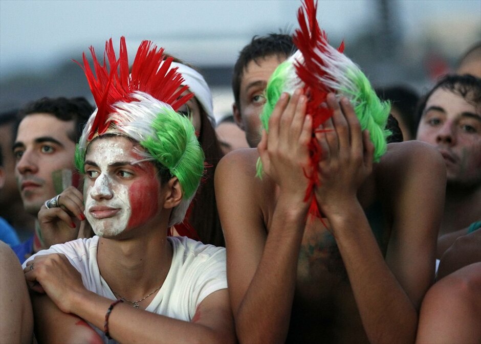 Euro 2012 - Τελικός: Οι φίλαθλοι των δύο ομάδων #3. 