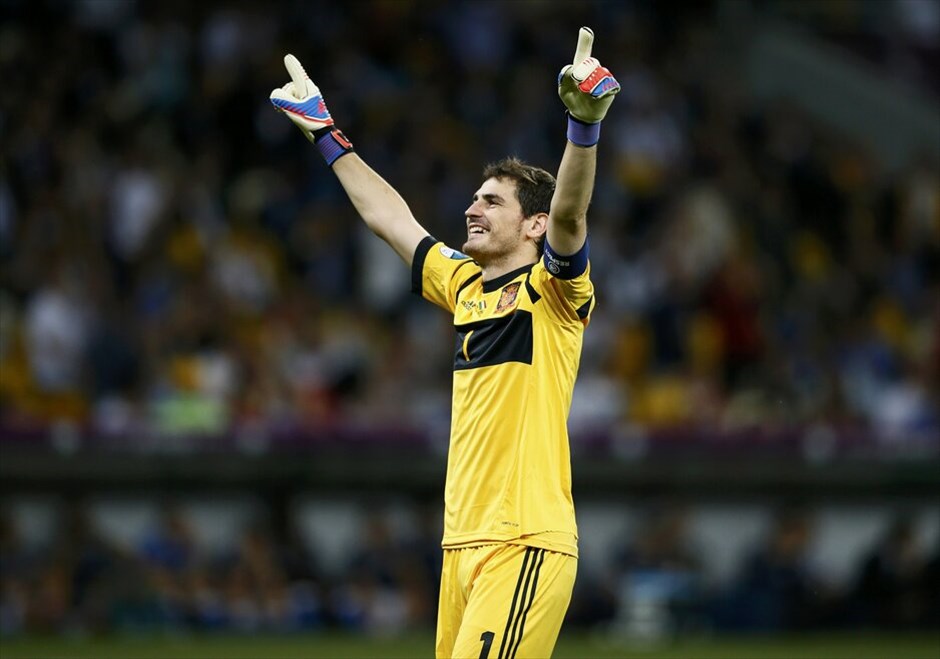 Euro 2012 Τελικός - Ισπανία - Ιταλία (4-0)  #17. Η Ισπανία διατήρησε τον τίτλο της πρωταθλήτριας Ευρώπης, που είχε κατακτήσει το 2008, «διασύροντας» την Ιταλία στον τελικό του Ευρωπαϊκού Πρωταθλήματος 2012 με 4-0 (4΄ Σίλβα, 41΄ Aλμπα, 84΄ Τόρες, 88΄ Μάτα), στο στάδιο «Ολιμπίσκι» του Κιέβου.